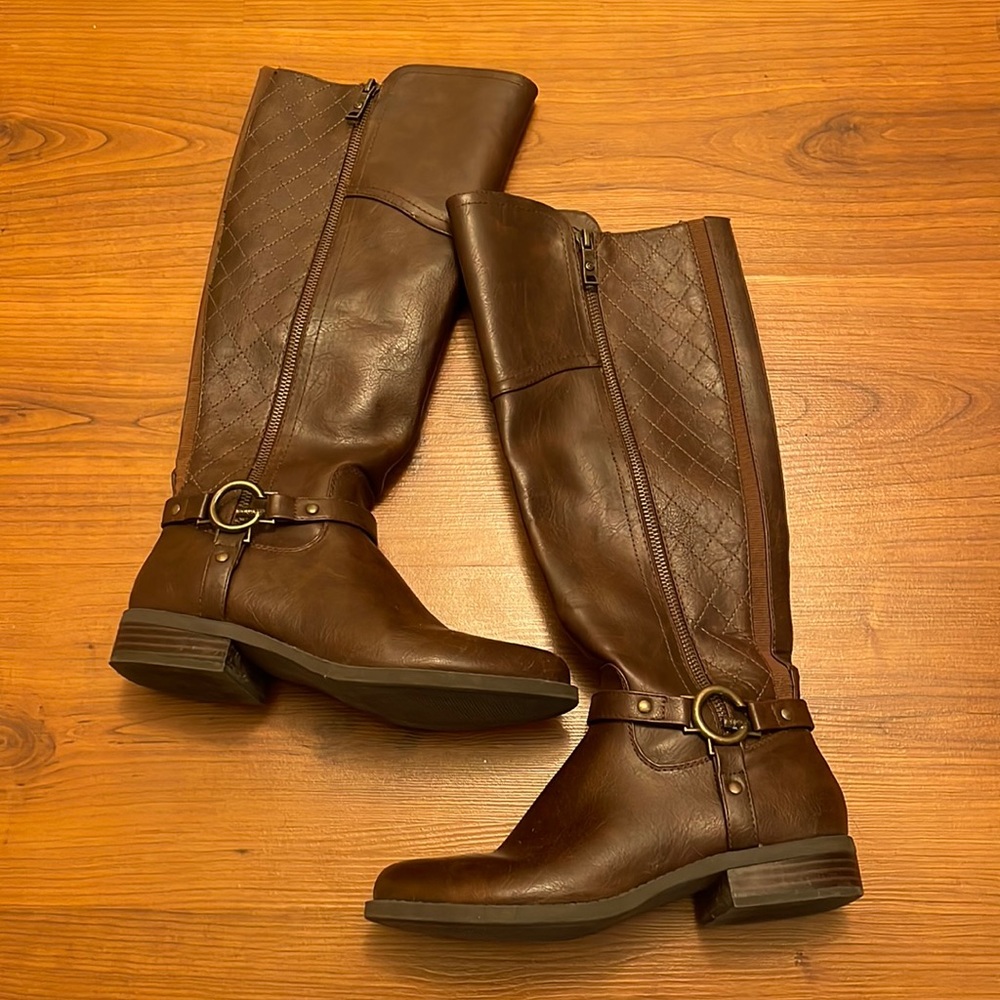 Guess tall wide calf boots size 7